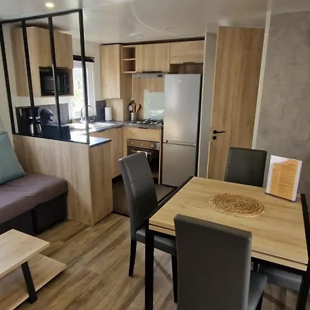 Cosy Mobil 3ch En Foret, Parking Inclus, A 15mn A Pied 卡布勒通